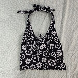 Hollister Floral Black and White Halter Top Cropped XS